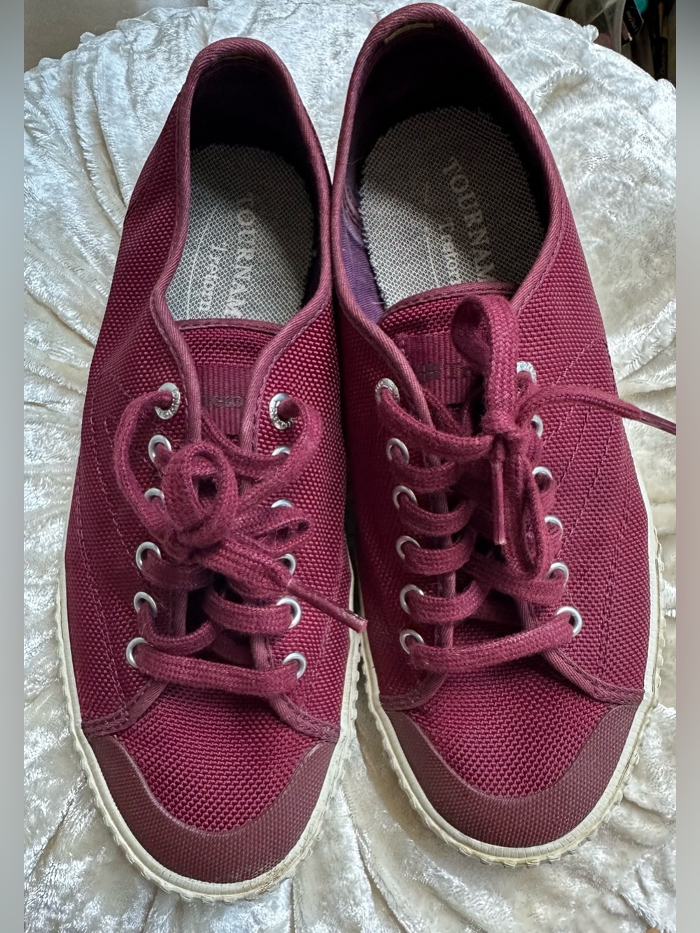 Tournament Trenton Women’s Lace-Up Canvas Sneakers in Burgundy